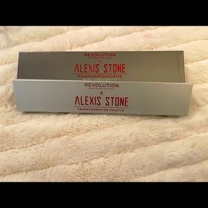 Makeup Revolution X Alexis Stone Palette
